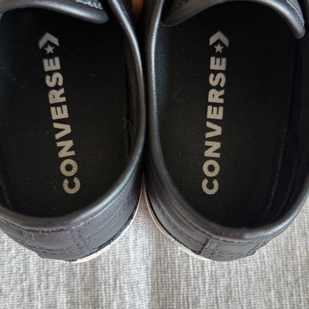 Converse Jack Purcell Ox Leather Unisex
Athletic Shoes Men’s 4.5/ Women’s 6.5 - Picture 9 of 11